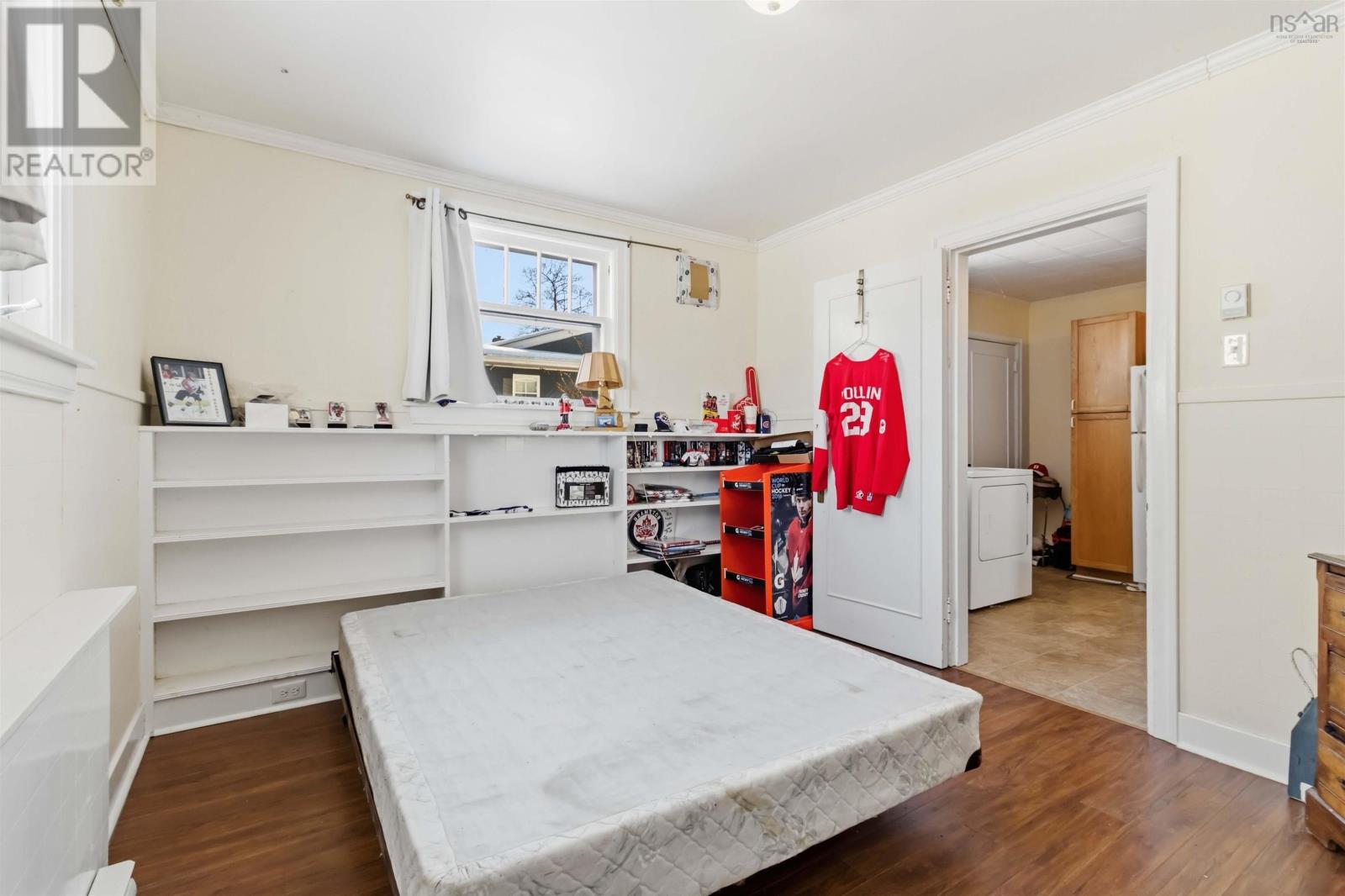 41 Alexandra Avenue Property Photo 38