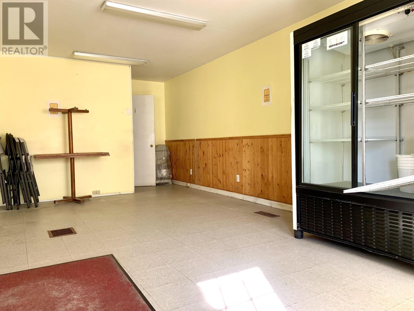 6 Junction Road Property Photo 2