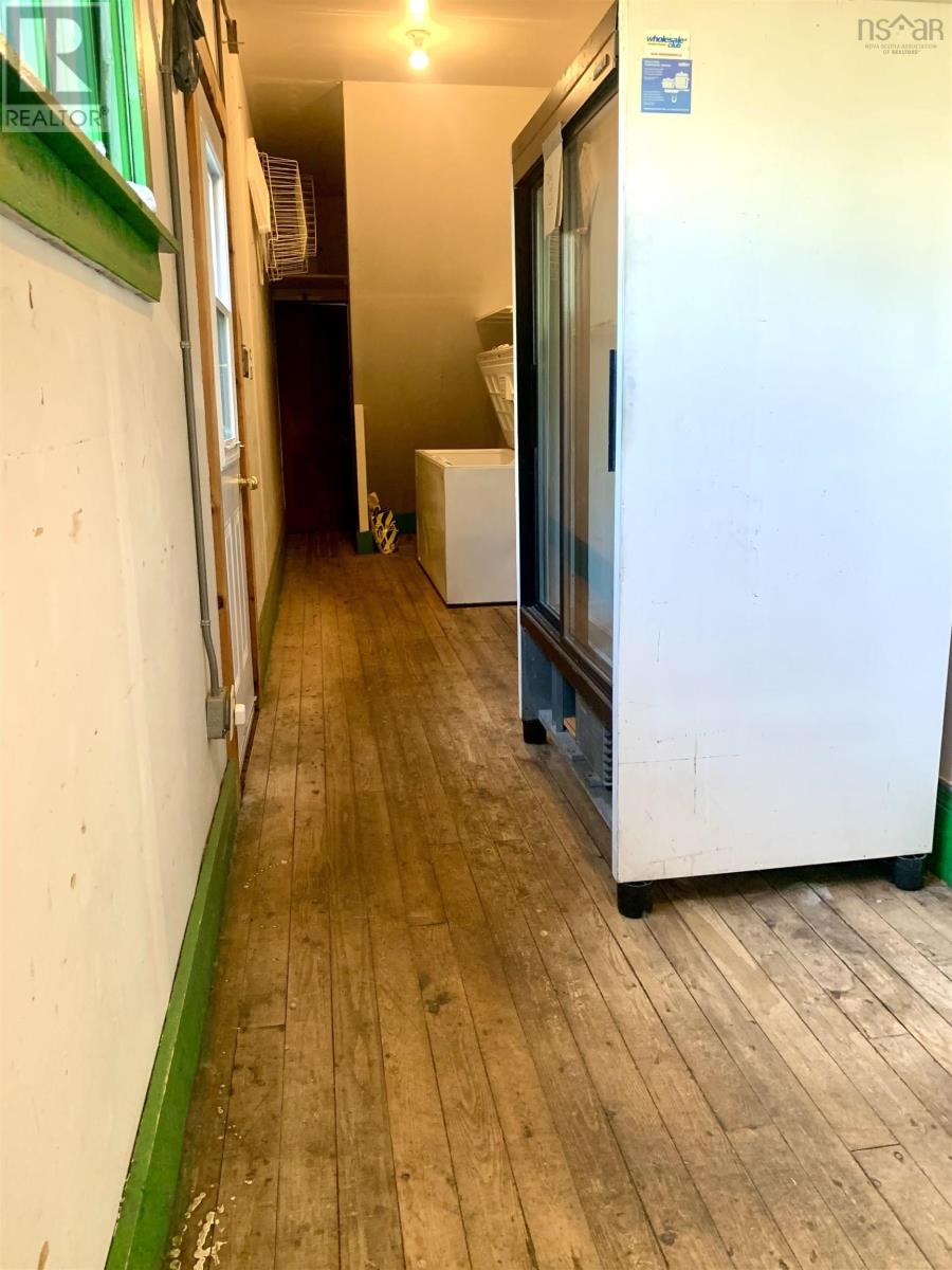 6 Junction Road Property Photo 16