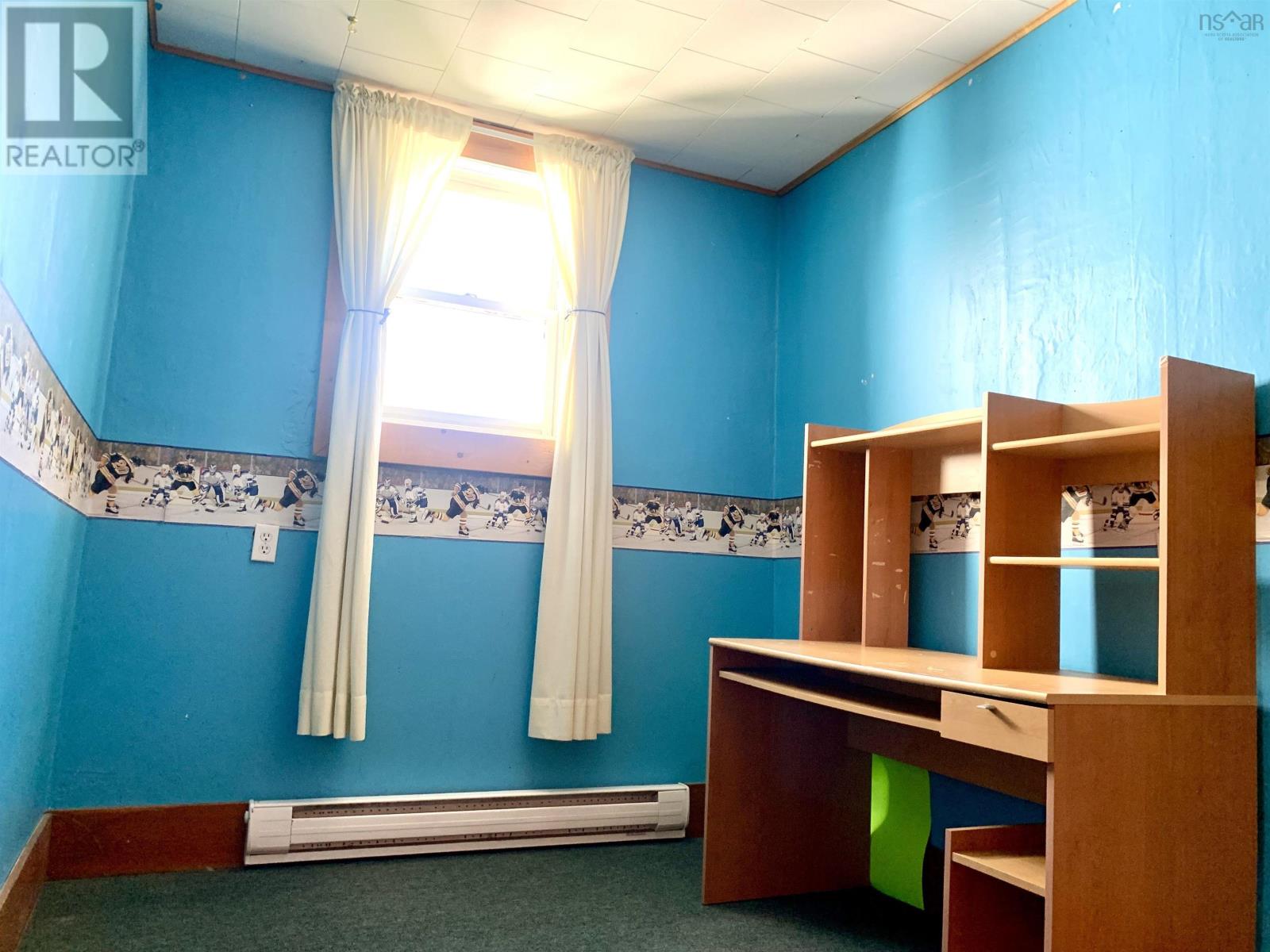 6 Junction Road Property Photo 34