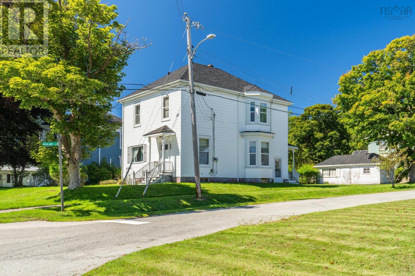 48 Albert Street Property Photo 3