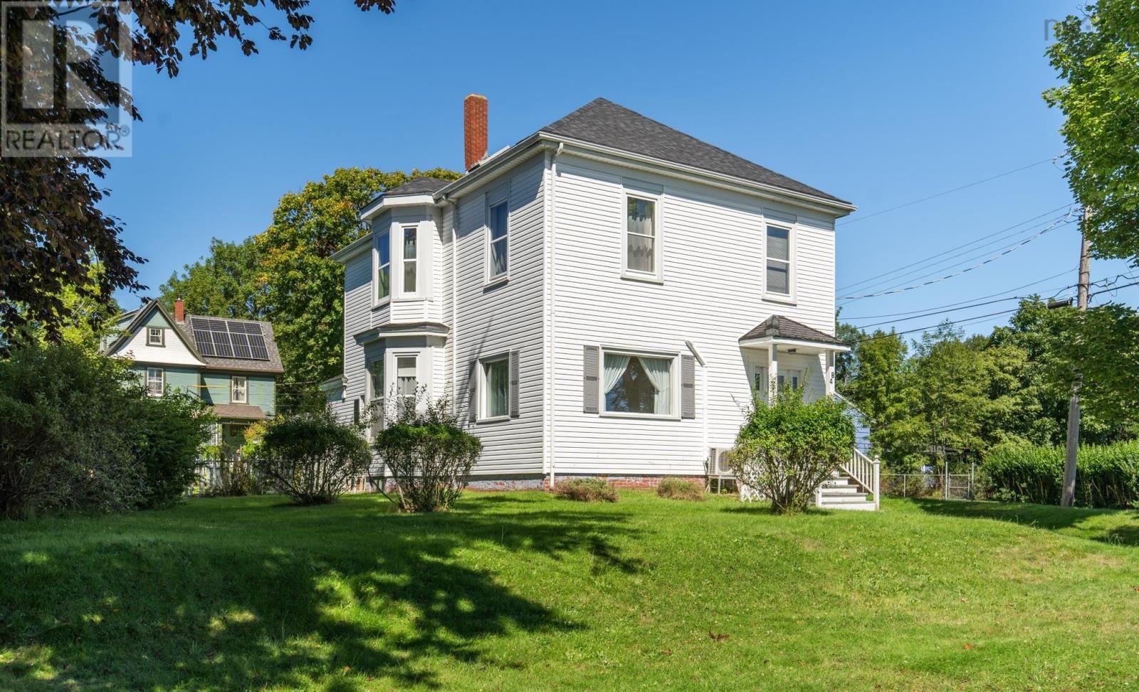48 Albert Street Property Photo 6