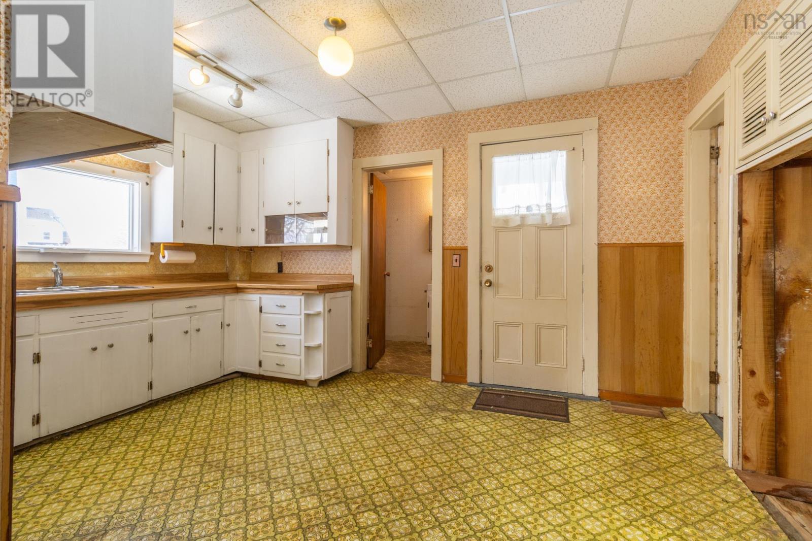 48 Albert Street Property Photo 8