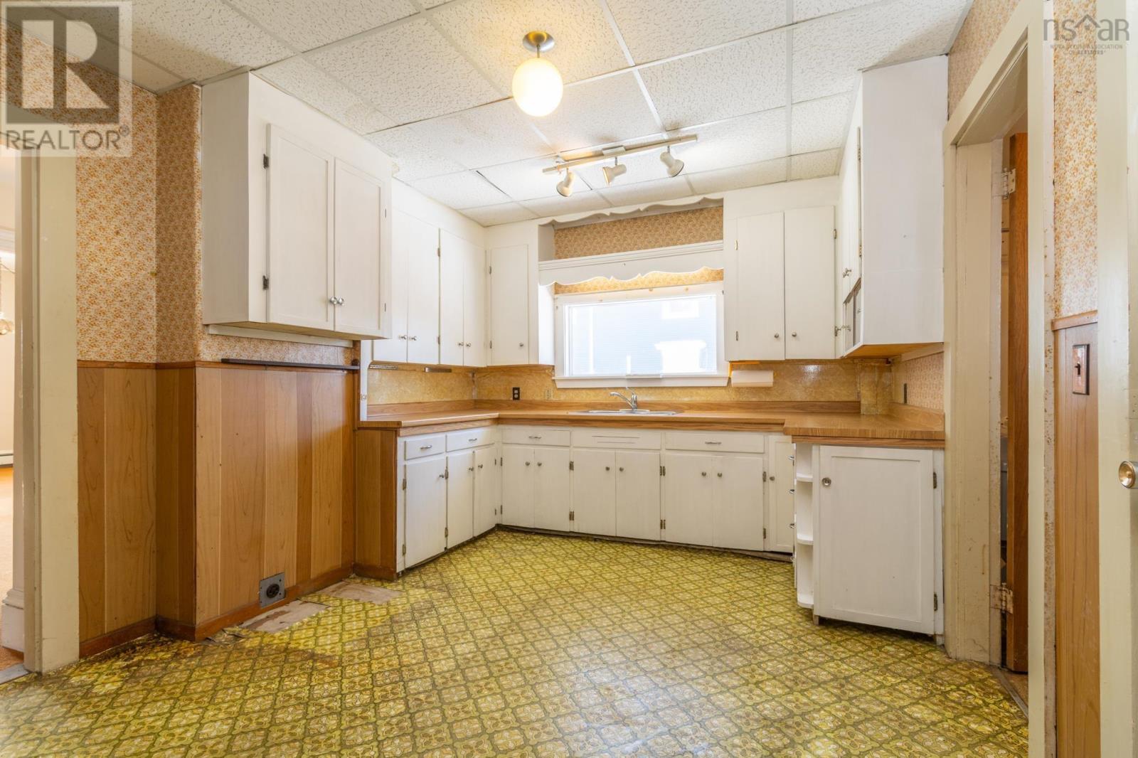 48 Albert Street Property Photo 9