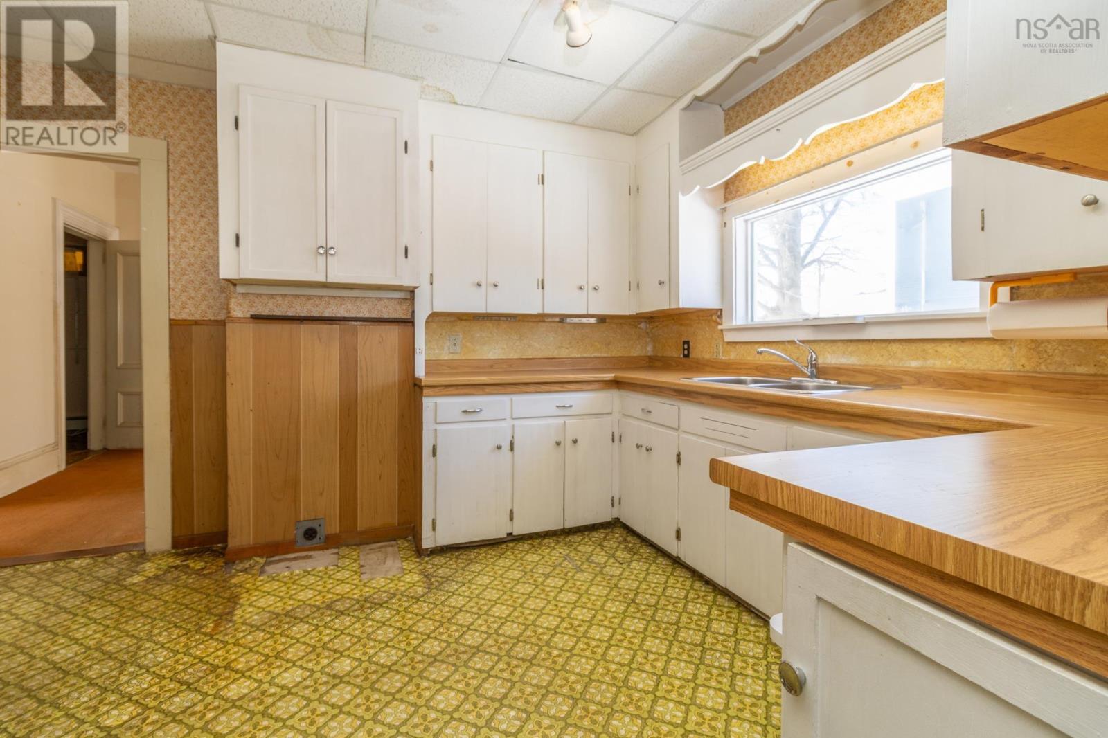 48 Albert Street Property Photo 11