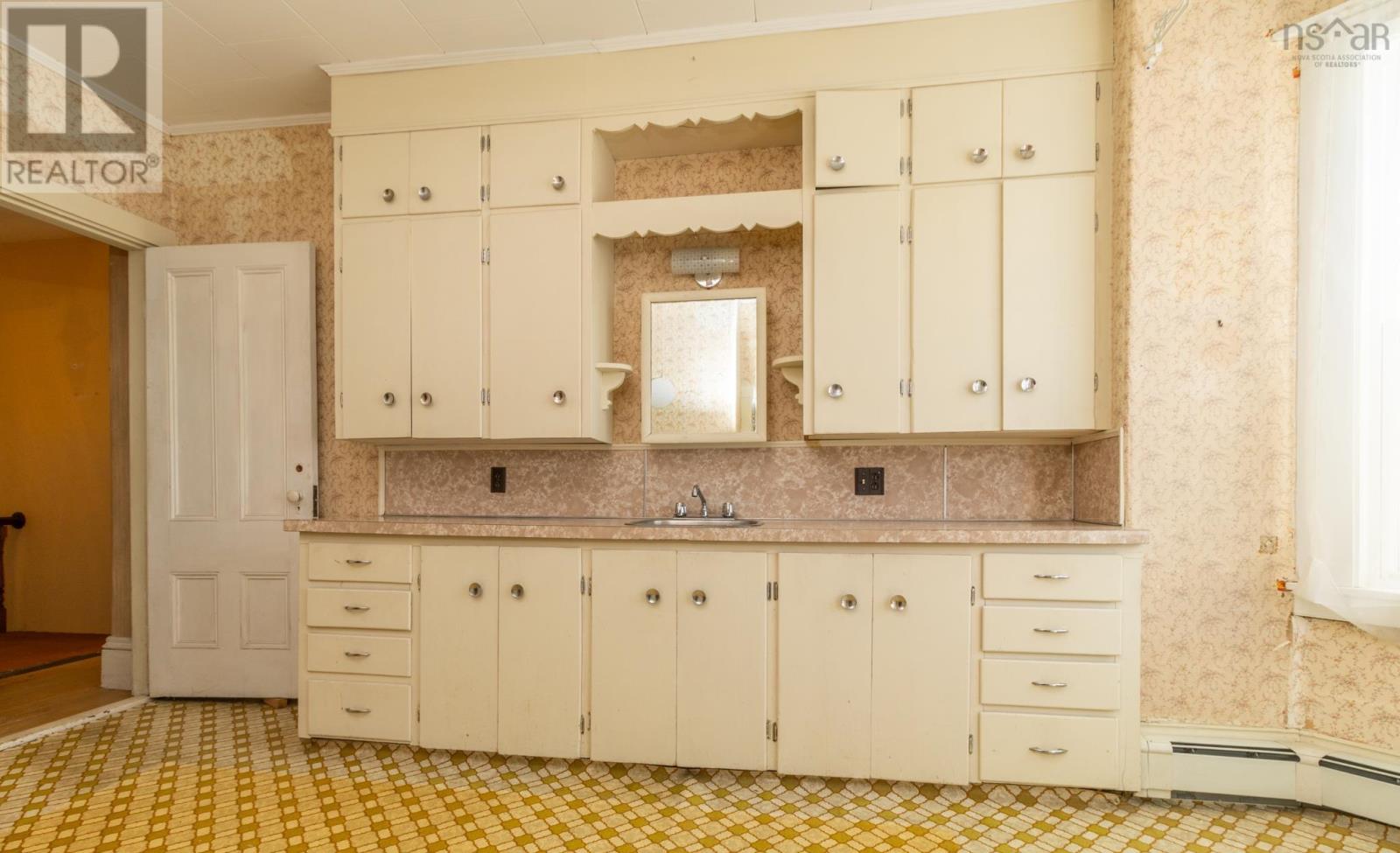 48 Albert Street Property Photo 27