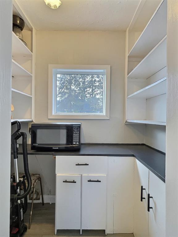 402 Richhill Avenue E Property Photo 13