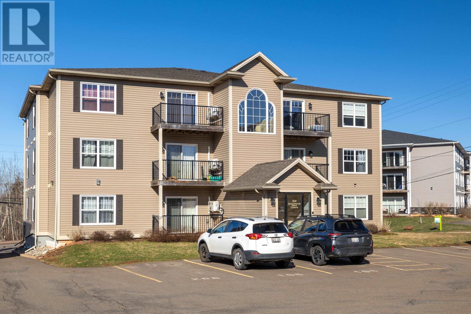 308 204 Shakespeare Drive Photo de la propriété 1