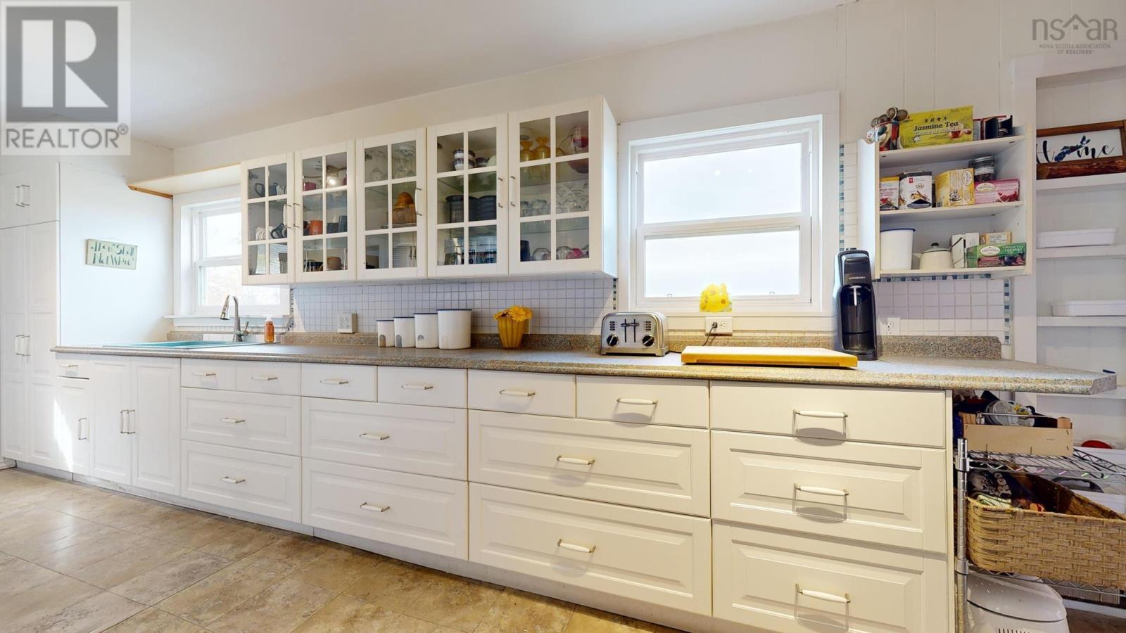 60 Cove Road Property Photo 16