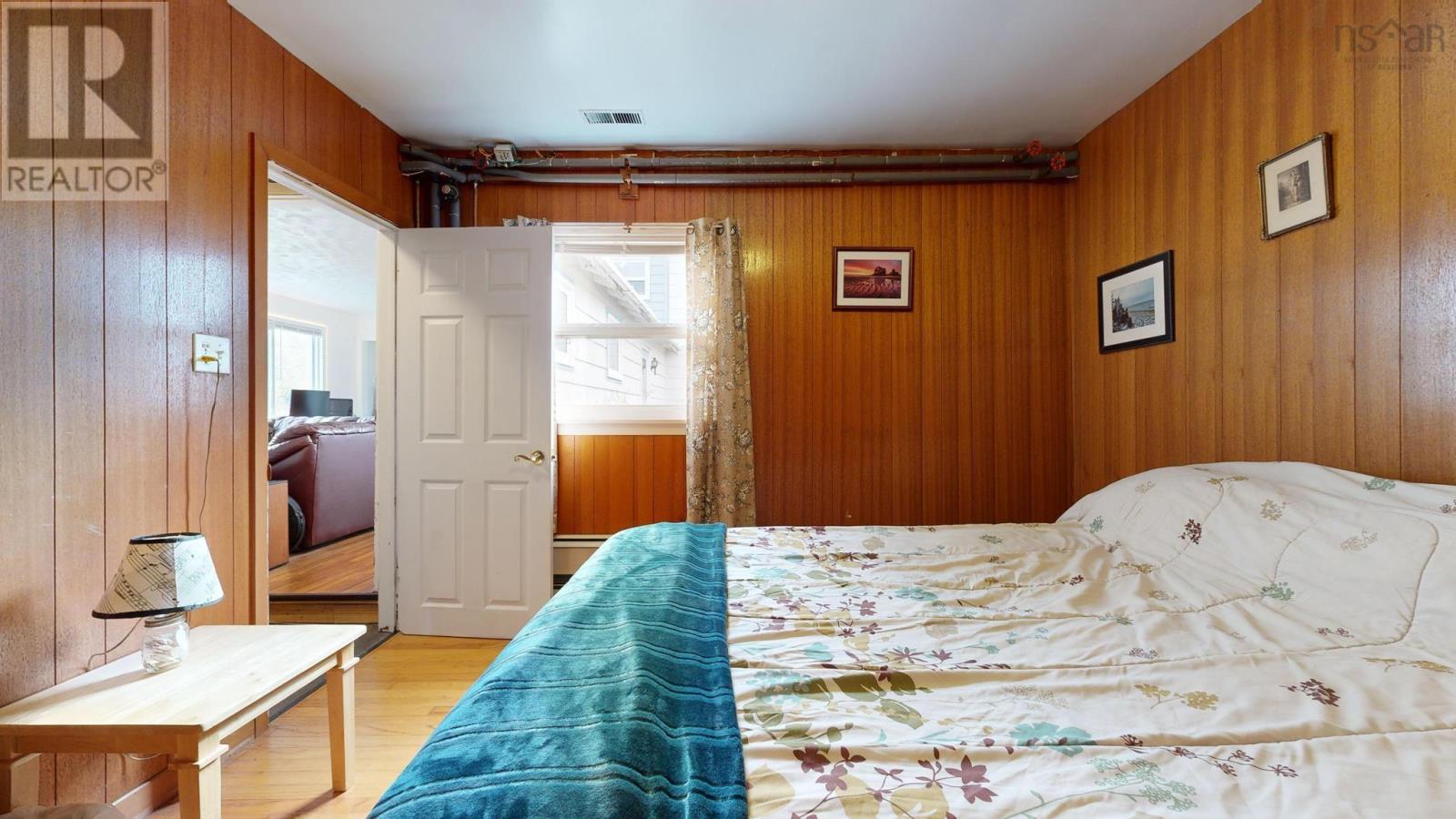 60 Cove Road Property Photo 28