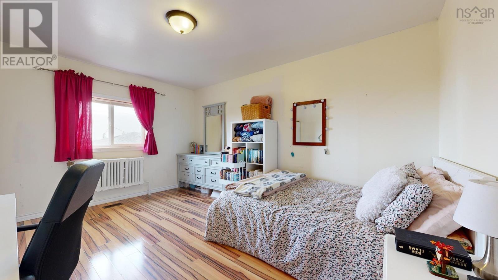 60 Cove Road Property Photo 31