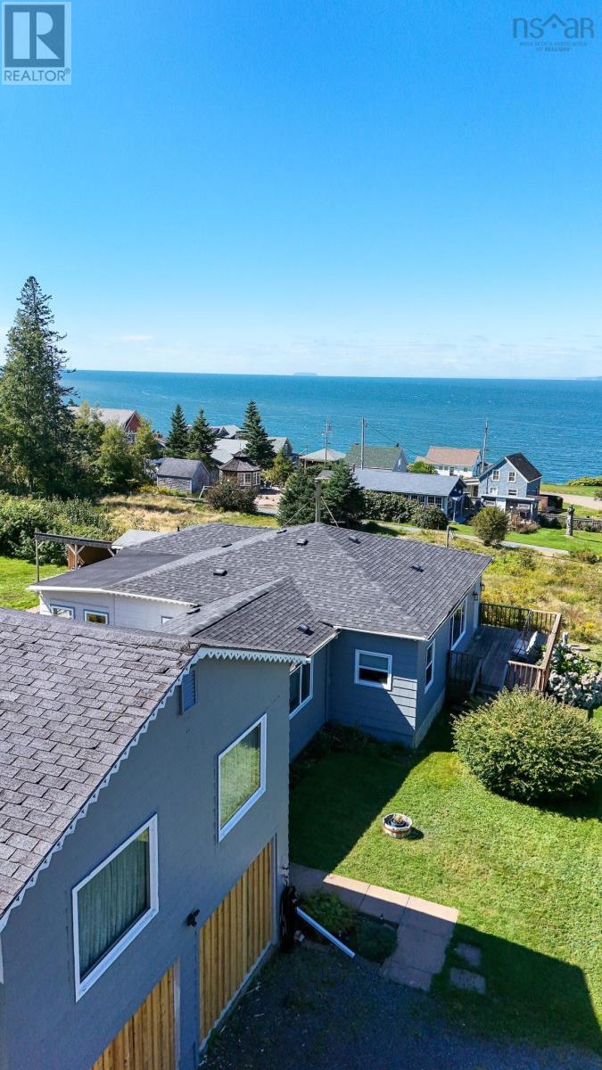 60 Cove Road Property Photo 44