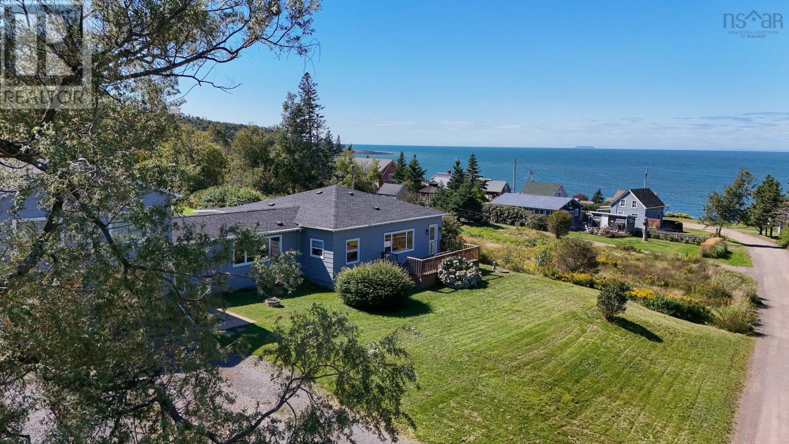 60 Cove Road Property Photo 47