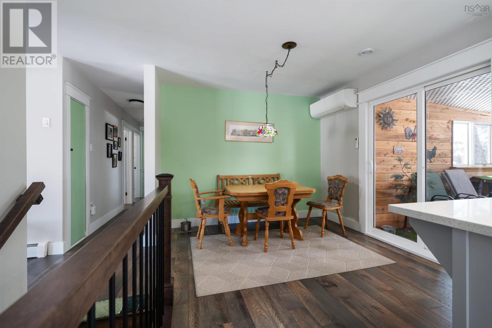 209 Louise Street Property Photo 19
