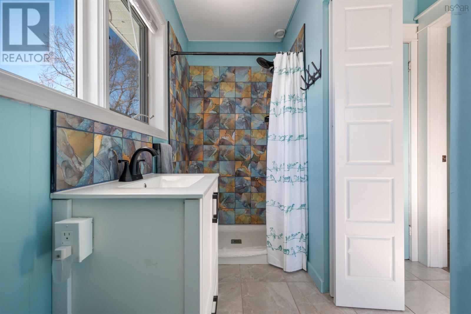 209 Louise Street Property Photo 23