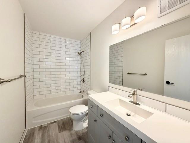 18 Wedgewood Bay Property Photo 11