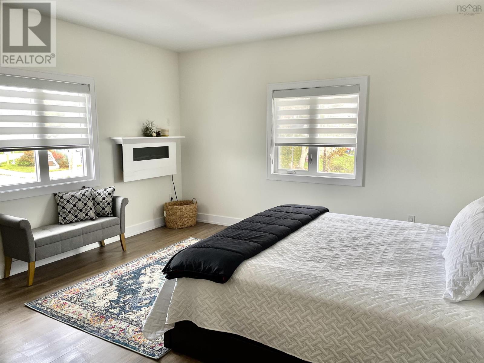15751 Central Avenue Property Photo 15