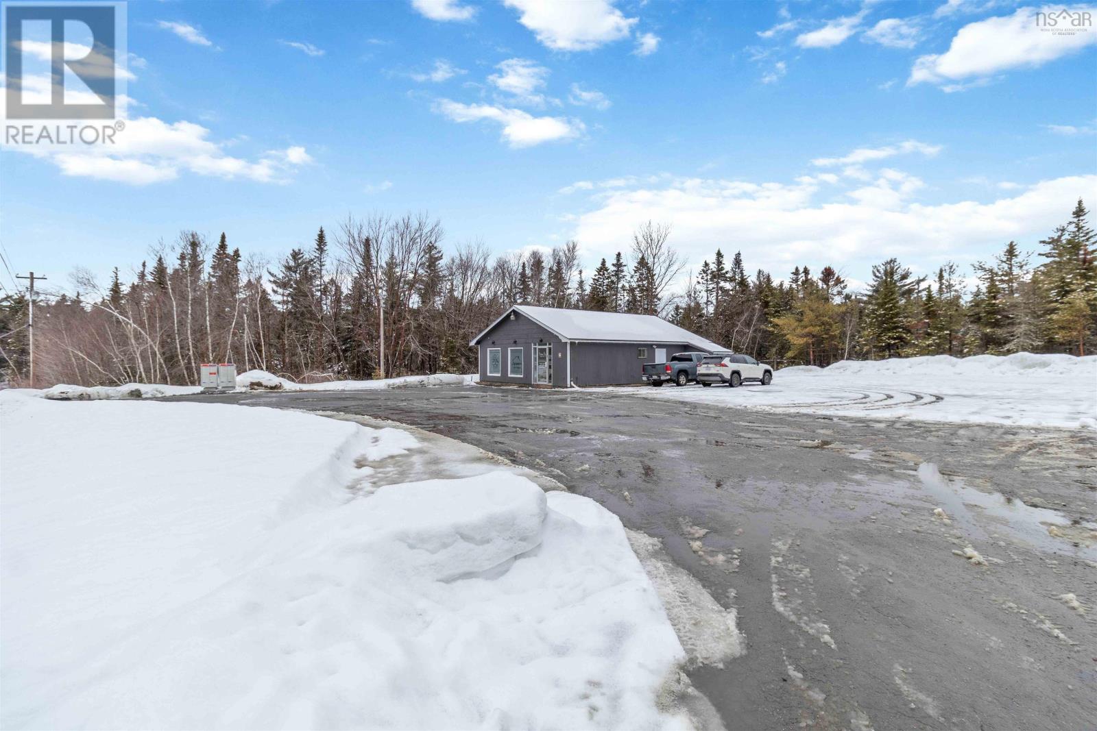 4766 Highway 325 Property Photo 5