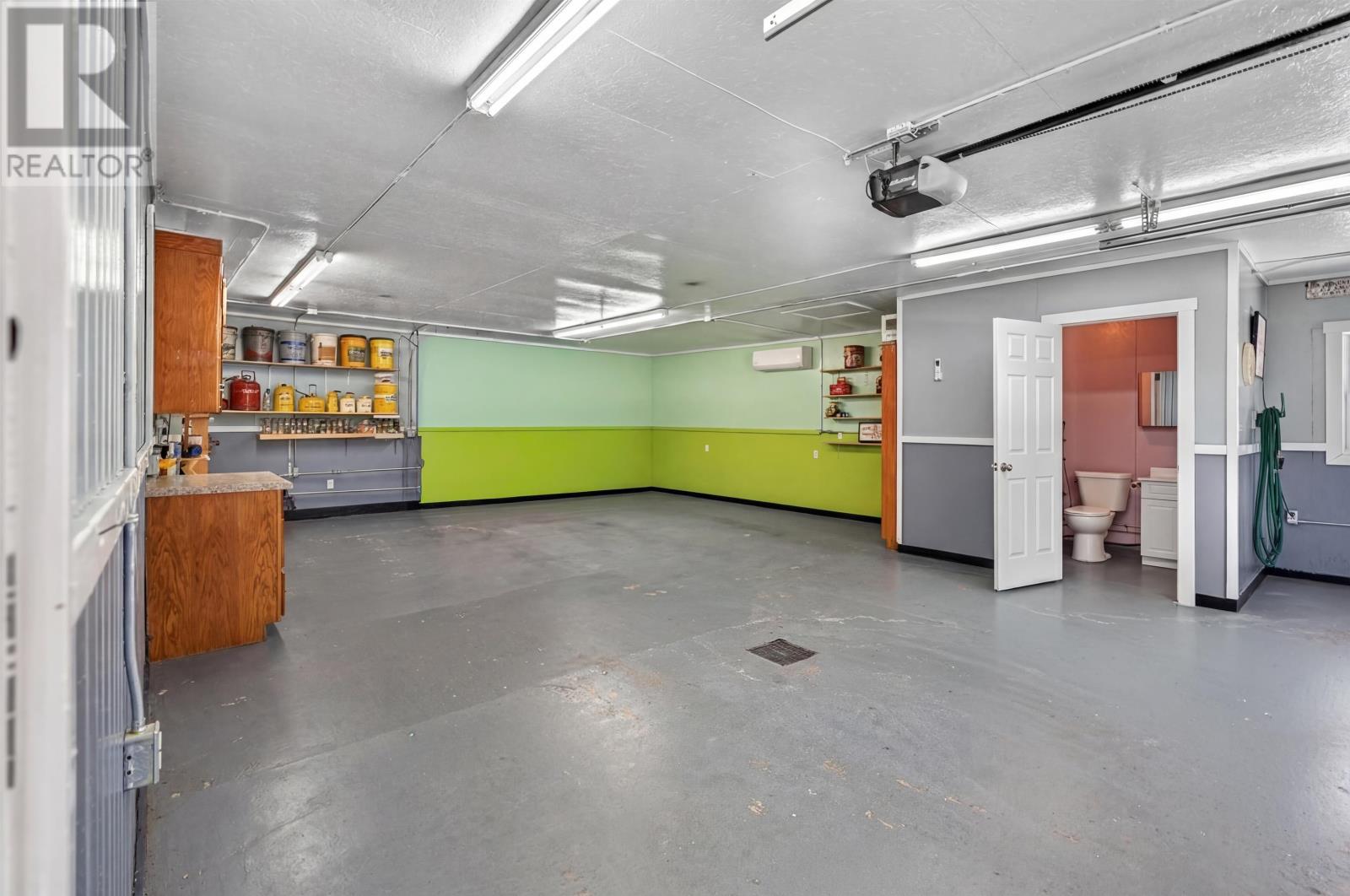 23 Park Avenue Property Photo 29