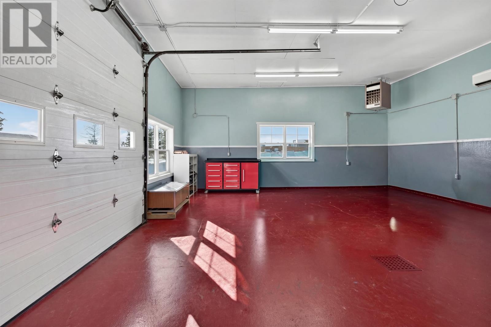 23 Park Avenue Property Photo 31