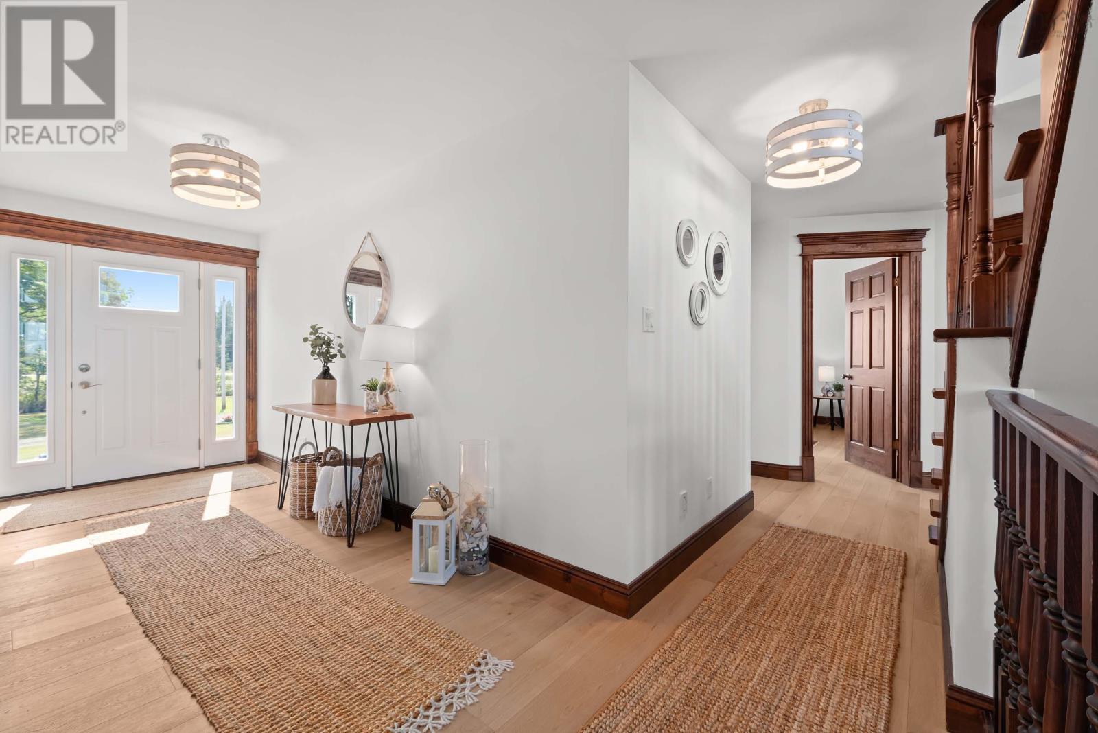 13573 Highway 6 Property Photo 6