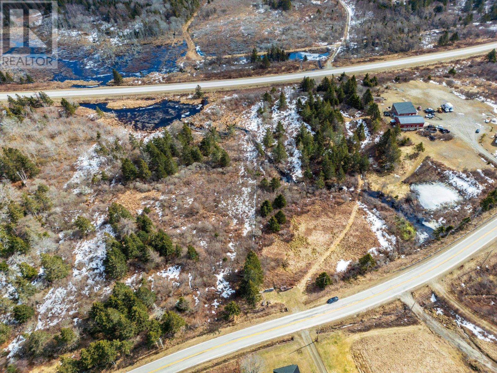 Highway 1 Property Photo 6