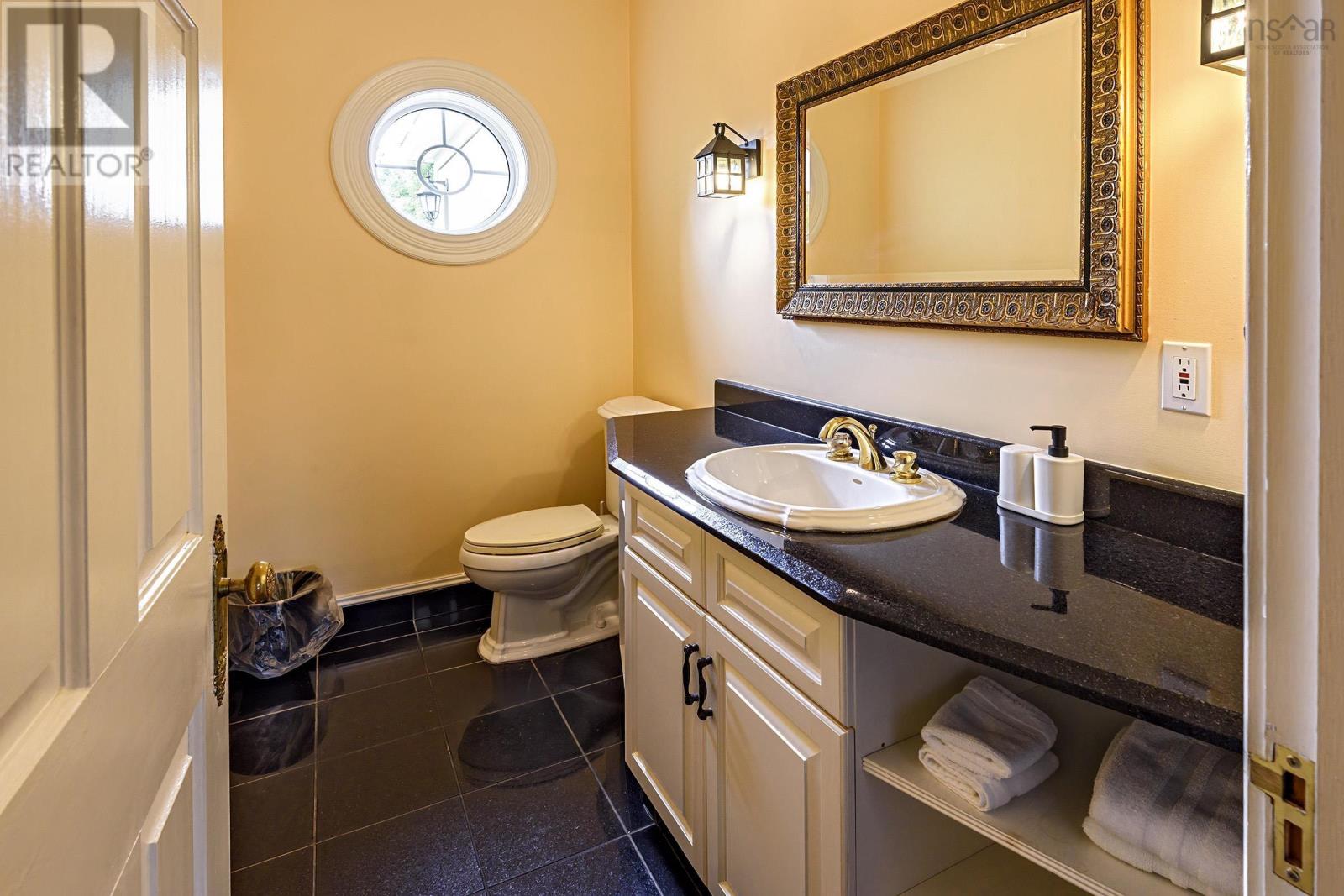 82 Tower Road Property Photo 12