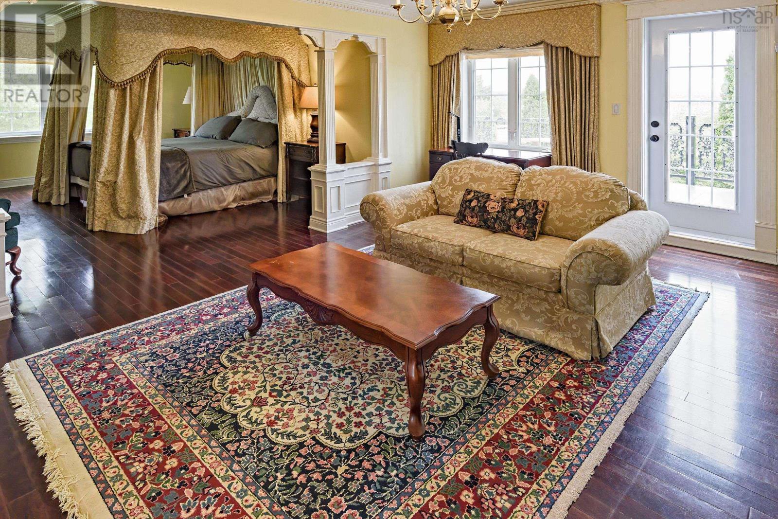 82 Tower Road Property Photo 24