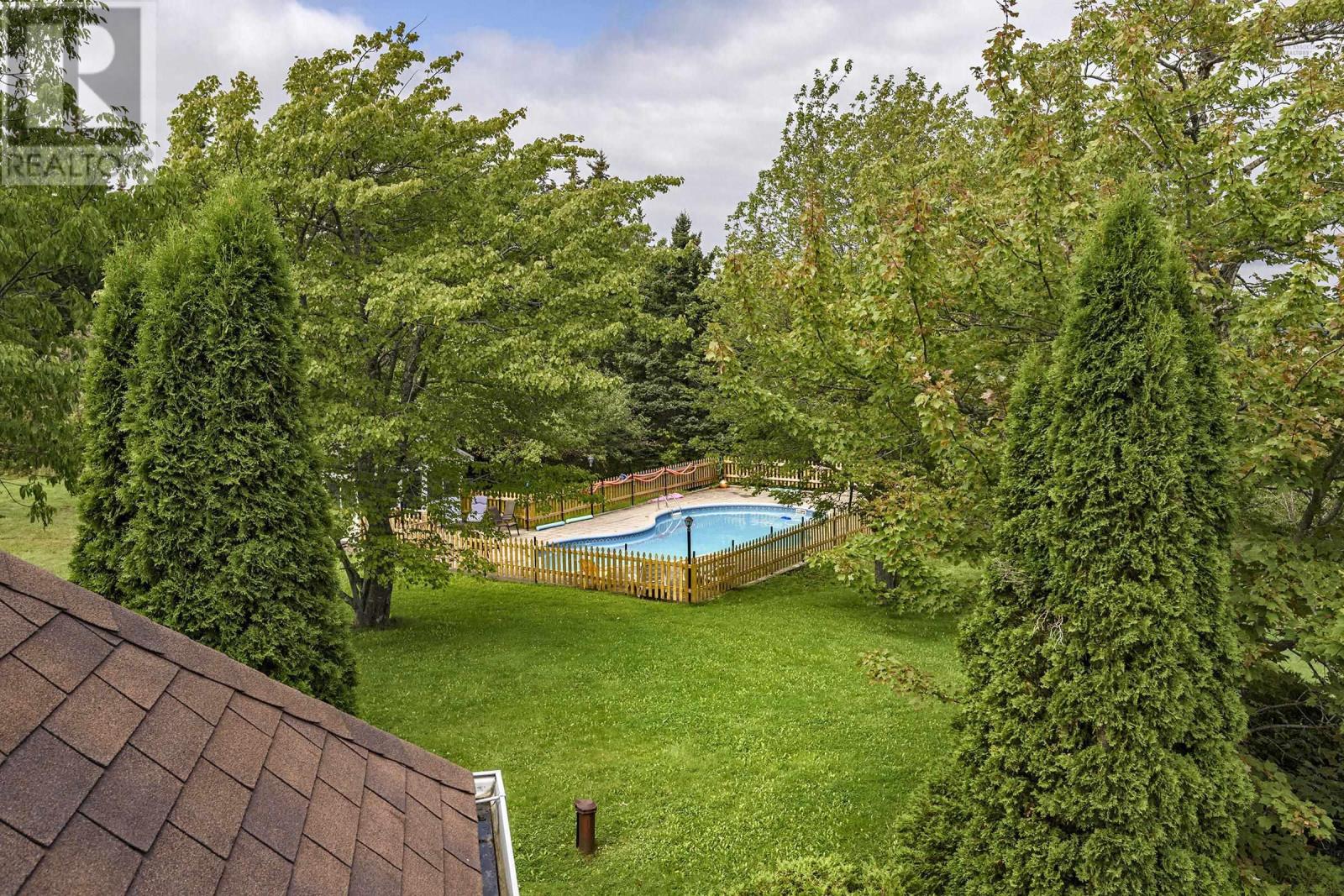 82 Tower Road Property Photo 28