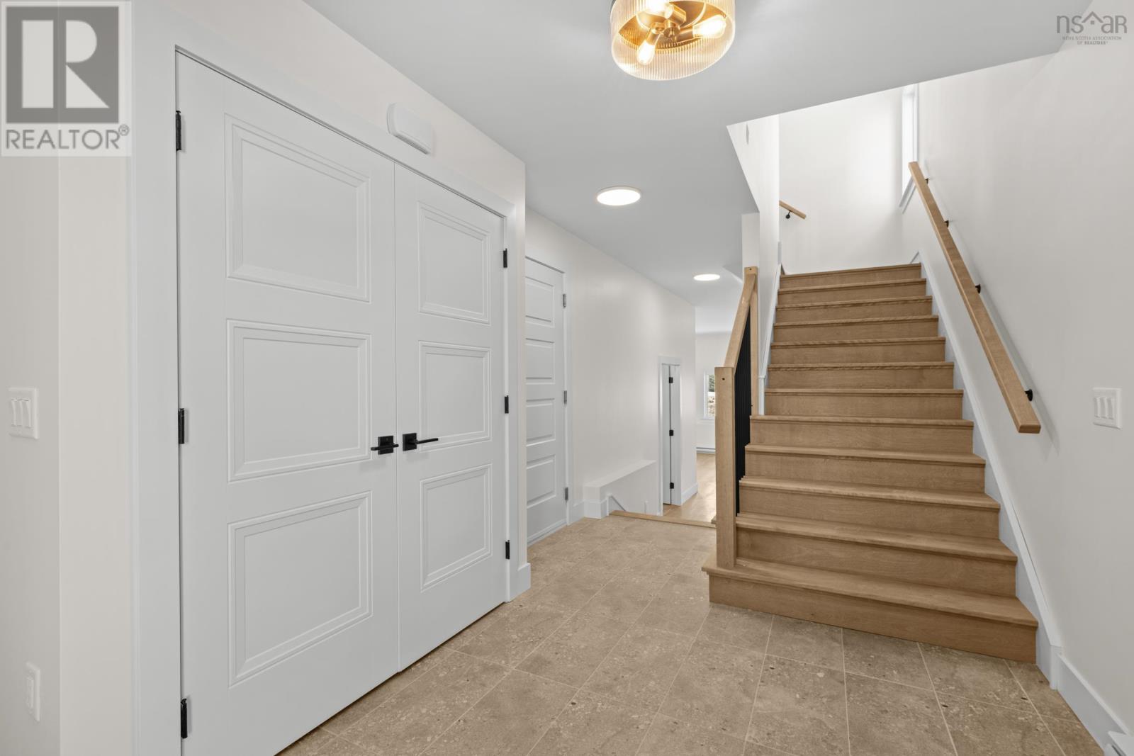 140 Brunello Boulevard Property Photo 6