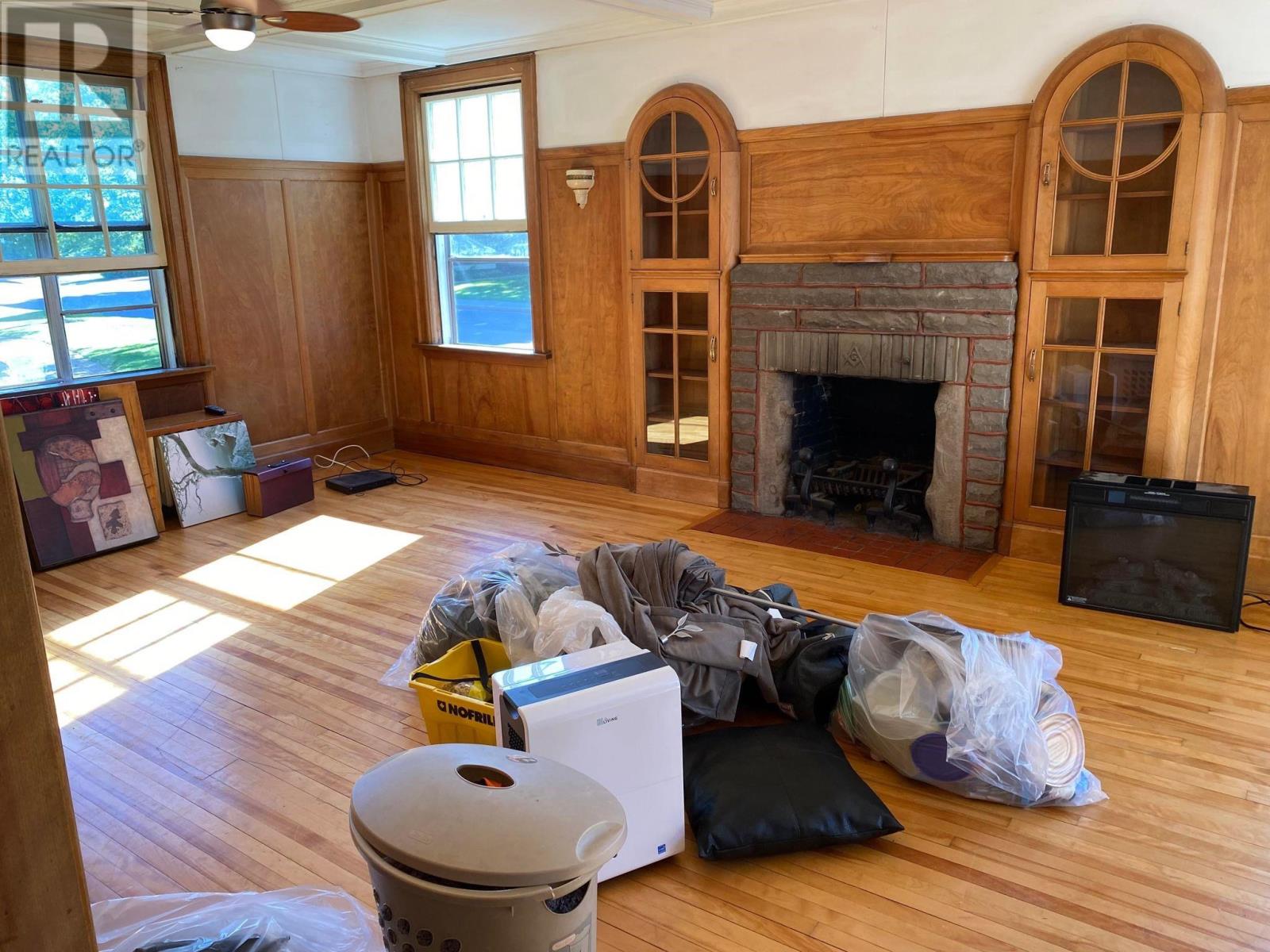 70 Spring Street Property Photo 3