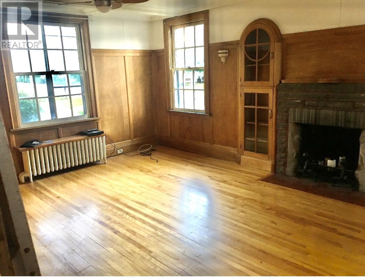 70 Spring Street Property Photo 11