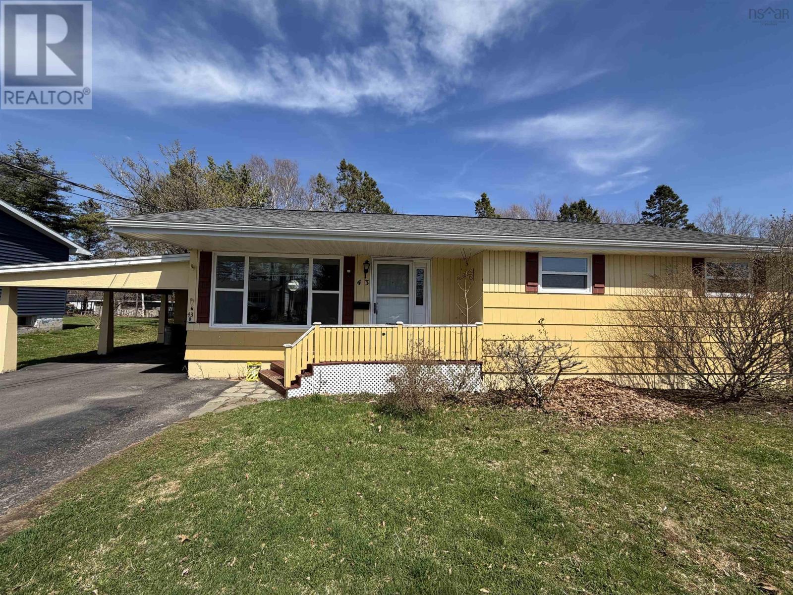 43 Maple Boulevard Property Photo 1