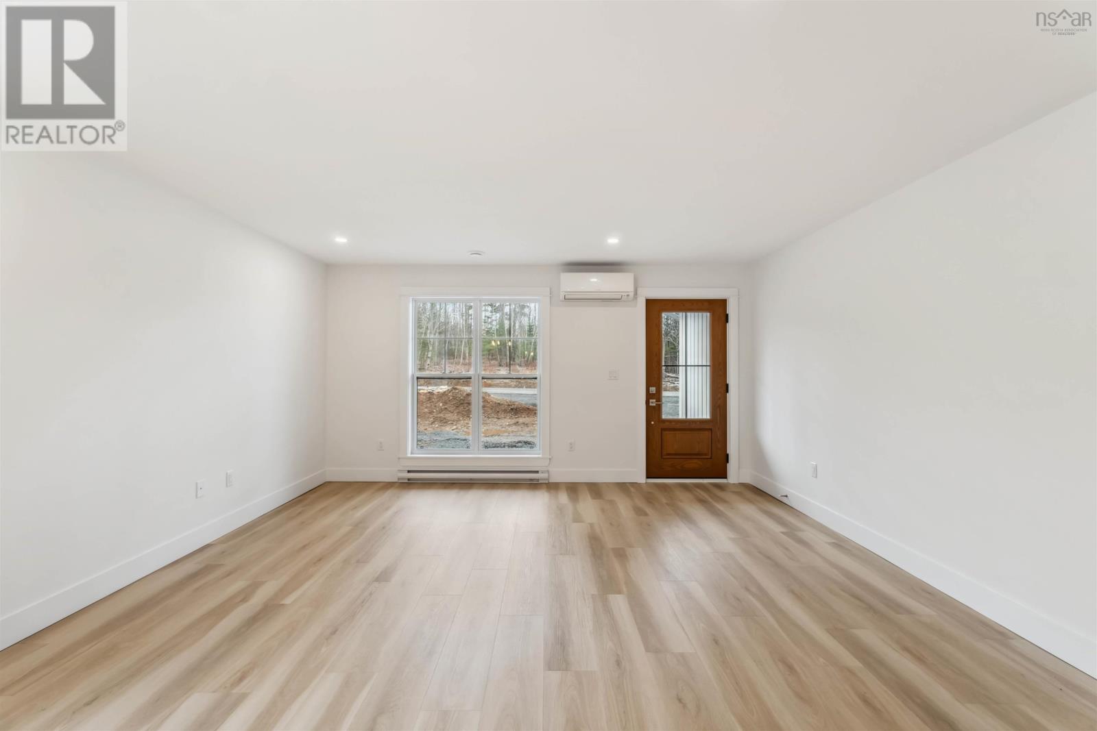 1444 Ashlee Drive Property Photo 2