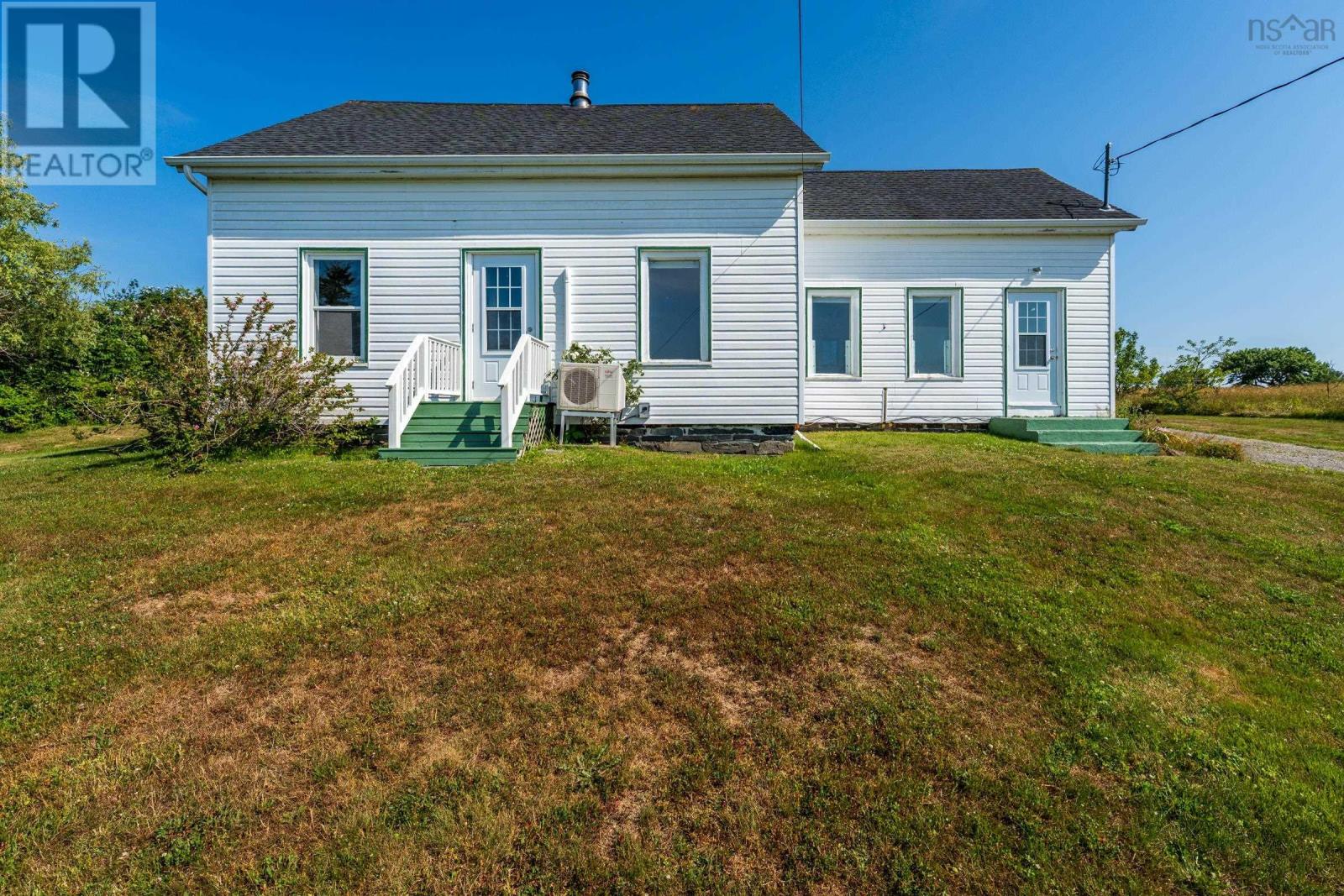 1900 Highway 1 Property Photo 1