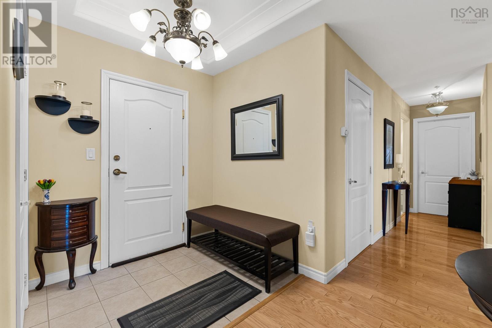 407 36 Southgate Drive Property Photo 3