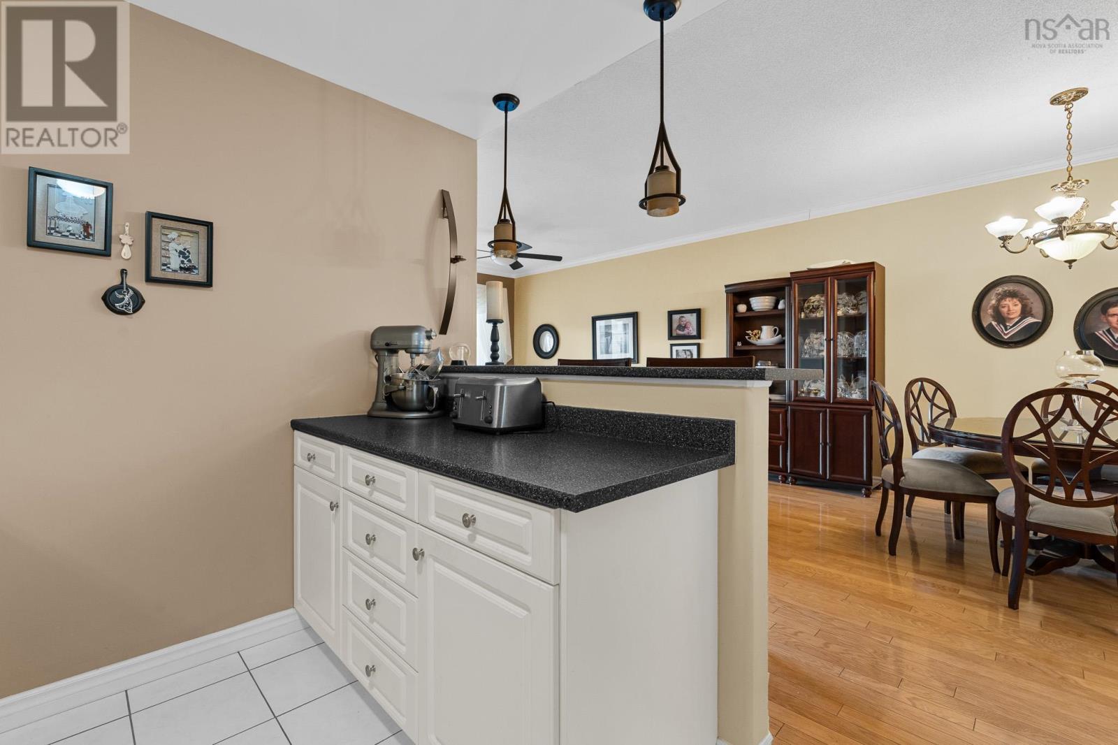 407 36 Southgate Drive Property Photo 15