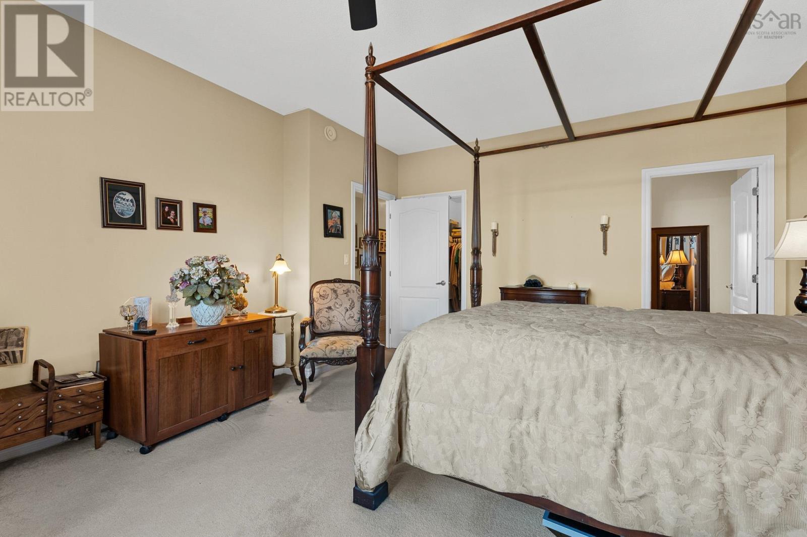 407 36 Southgate Drive Property Photo 22