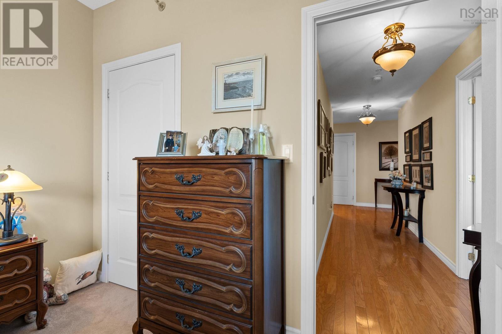 407 36 Southgate Drive Property Photo 28