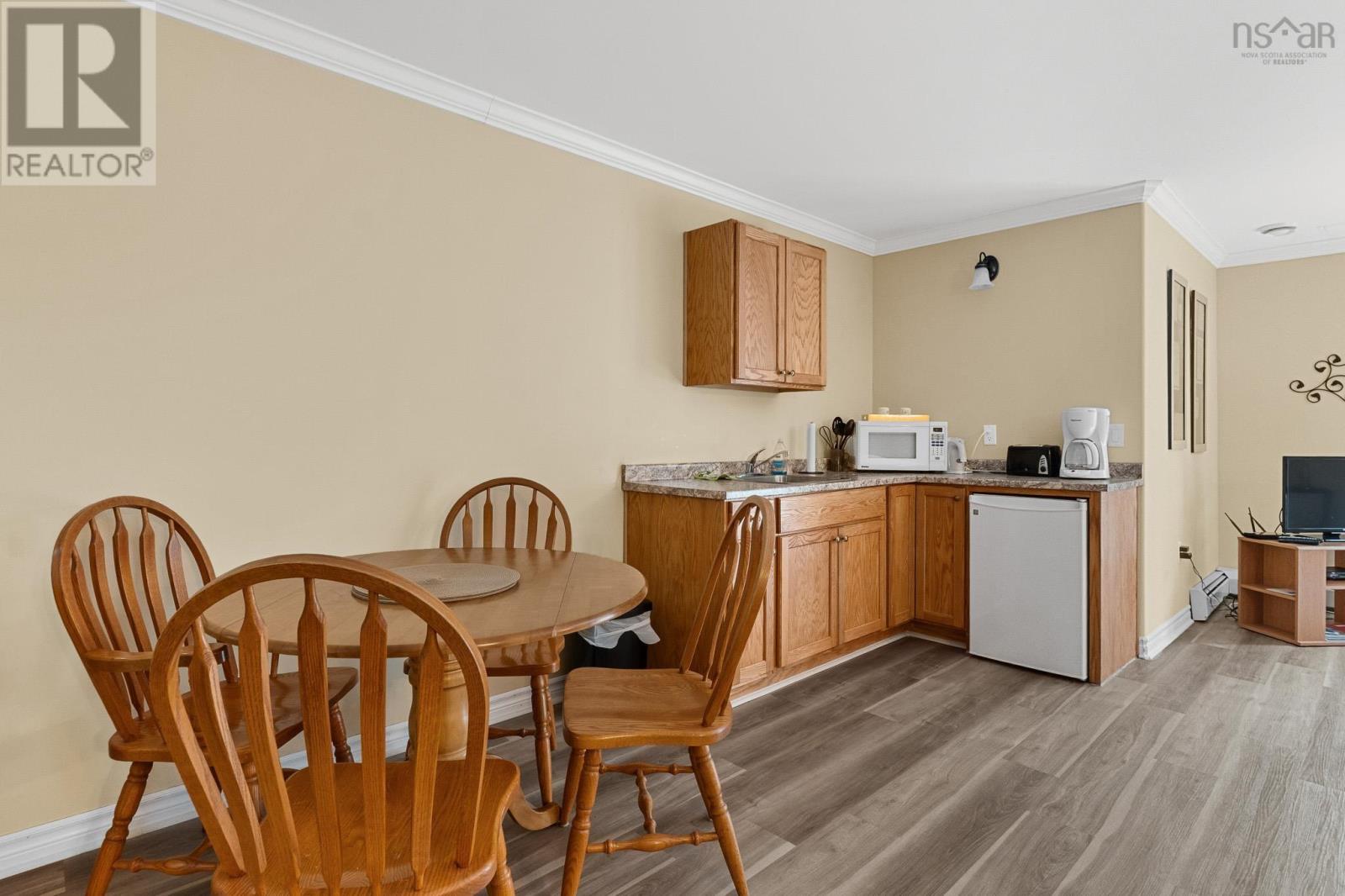 407 36 Southgate Drive Property Photo 41