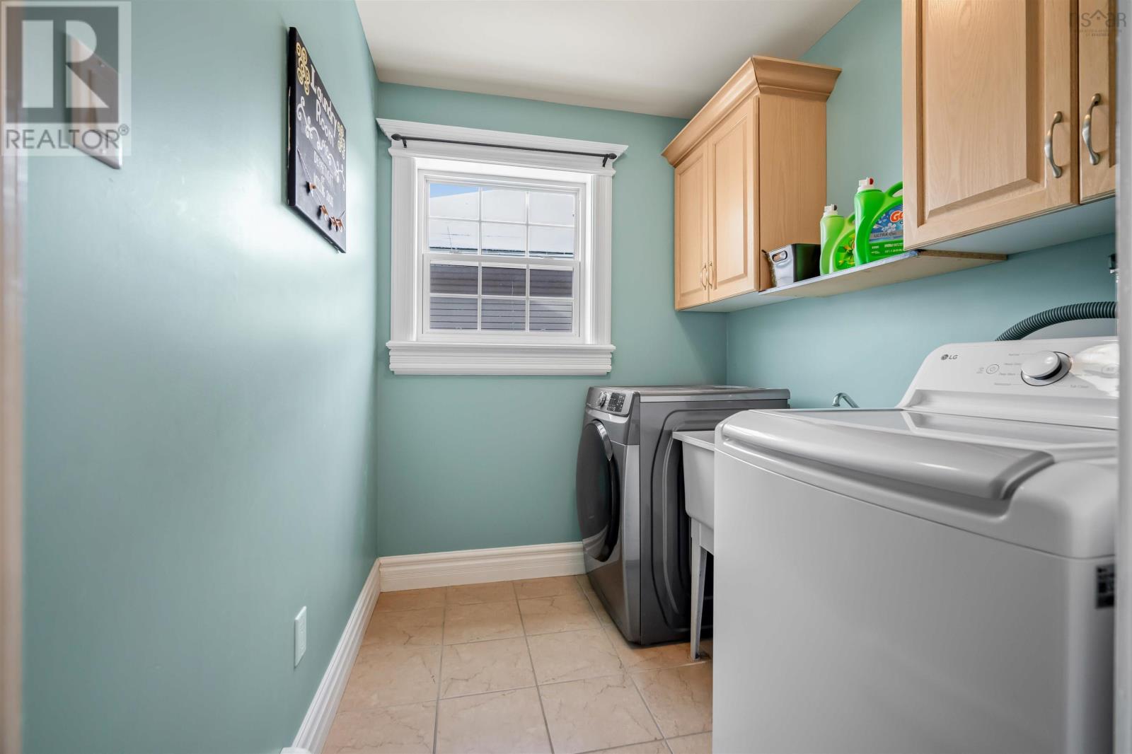 86 Summer Field Way Property Photo 16