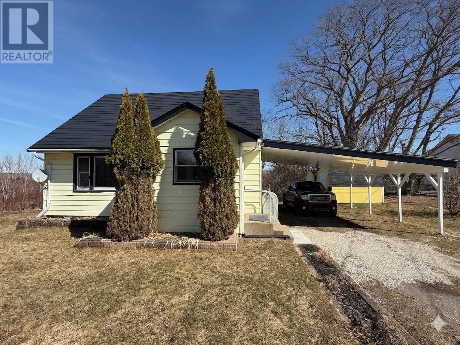 125 Cottage Street Property Photo 1