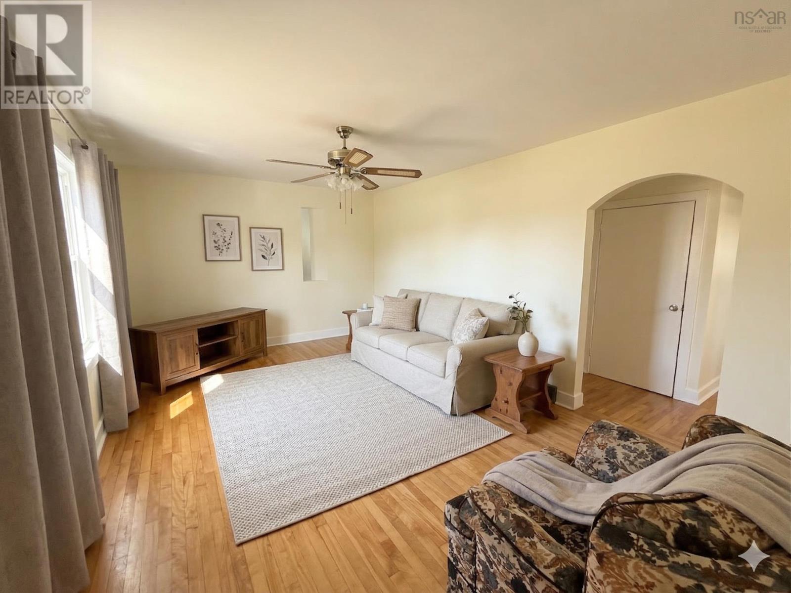 125 Cottage Street Property Photo 5