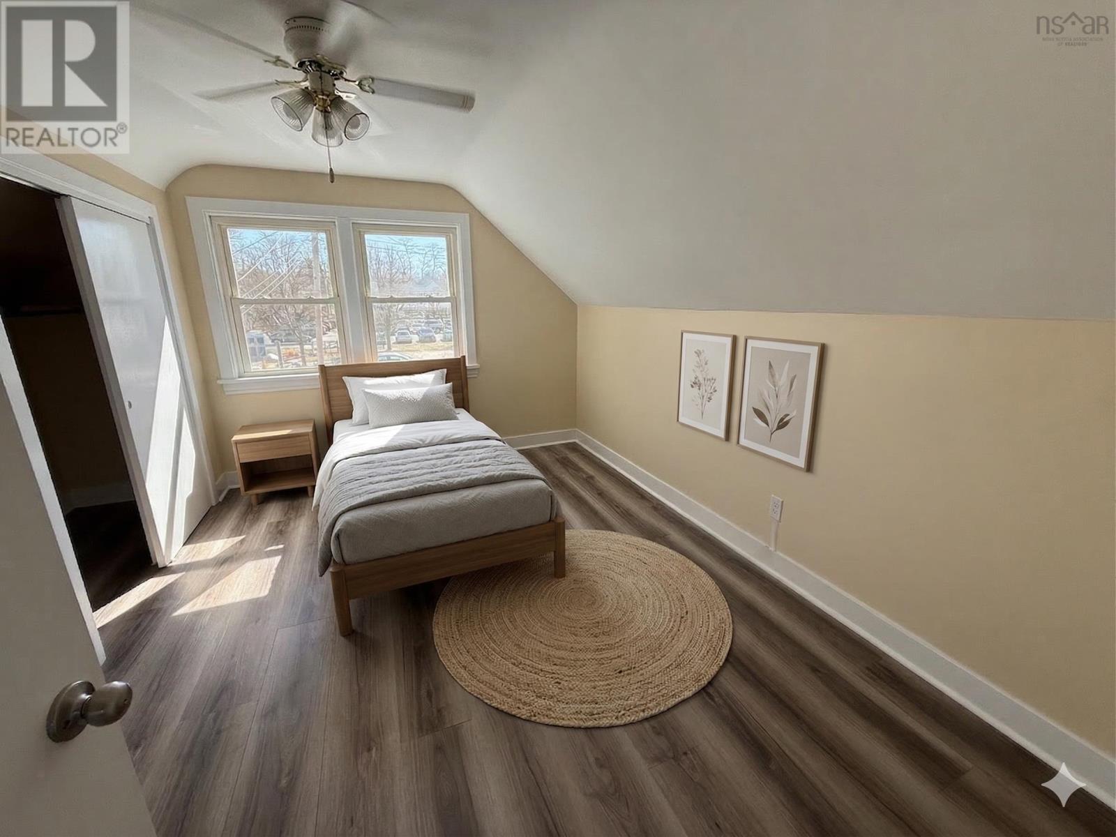 125 Cottage Street Property Photo 11