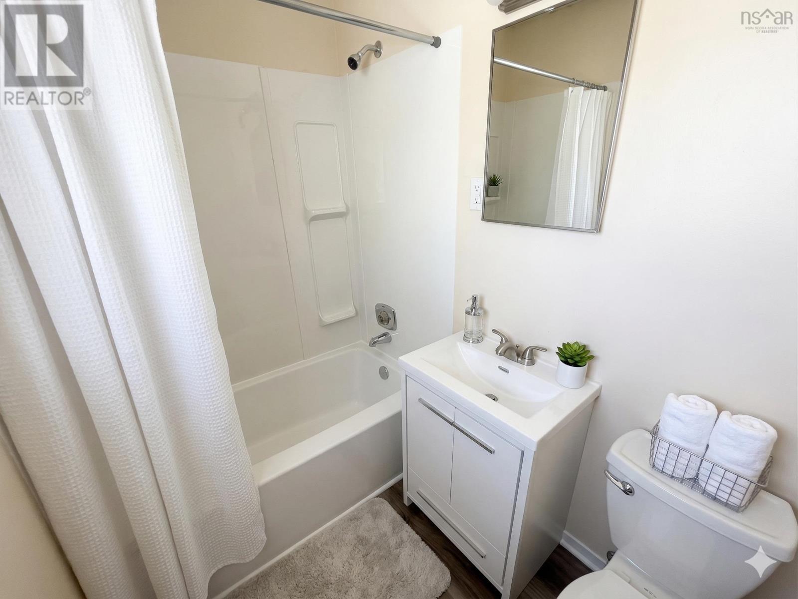 125 Cottage Street Property Photo 12