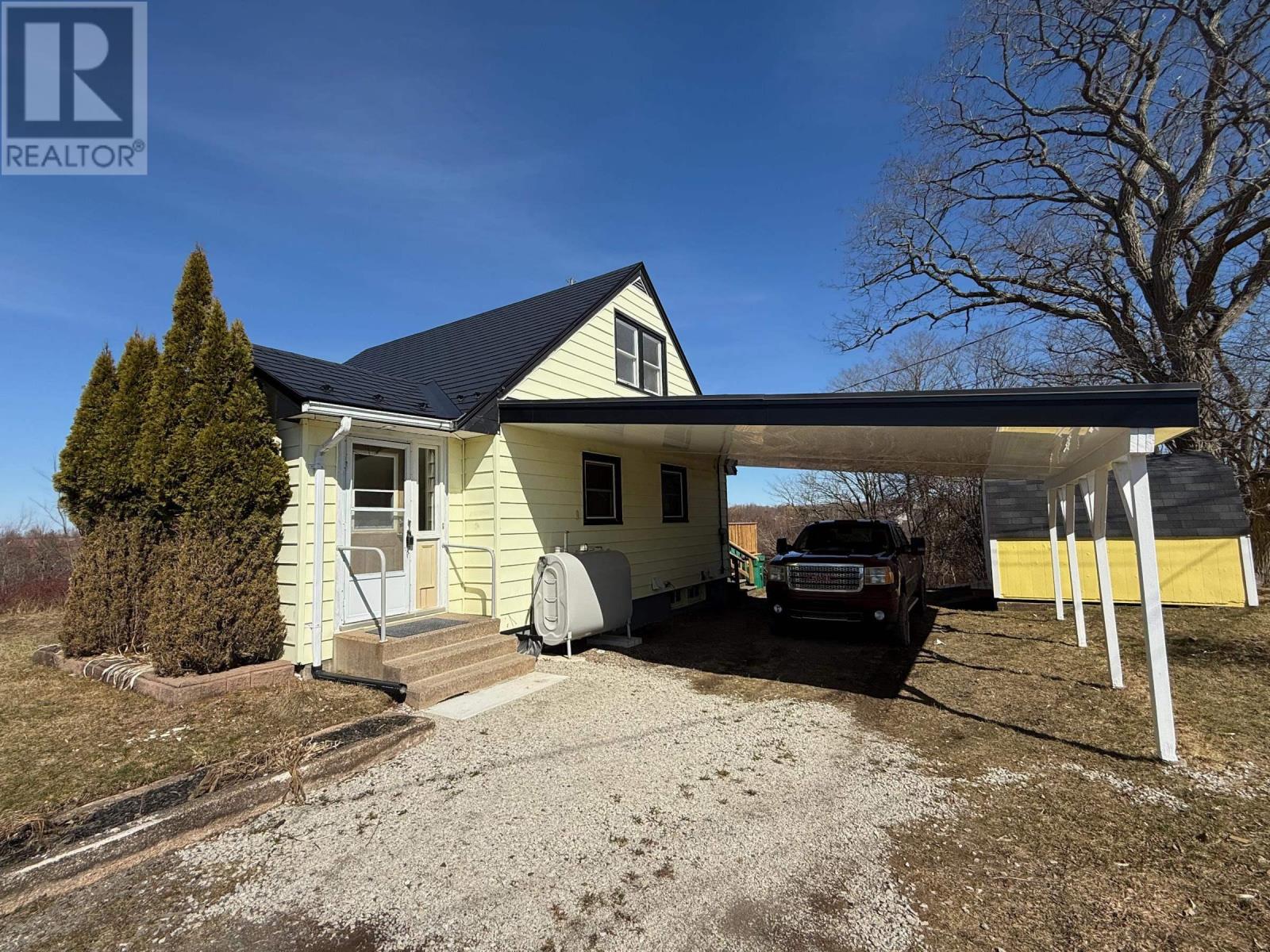125 Cottage Street Property Photo 15