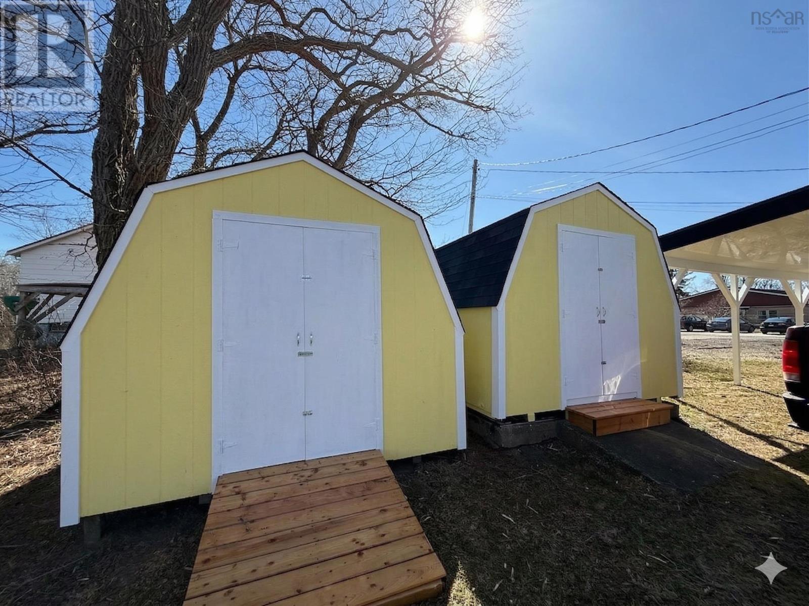 125 Cottage Street Property Photo 18