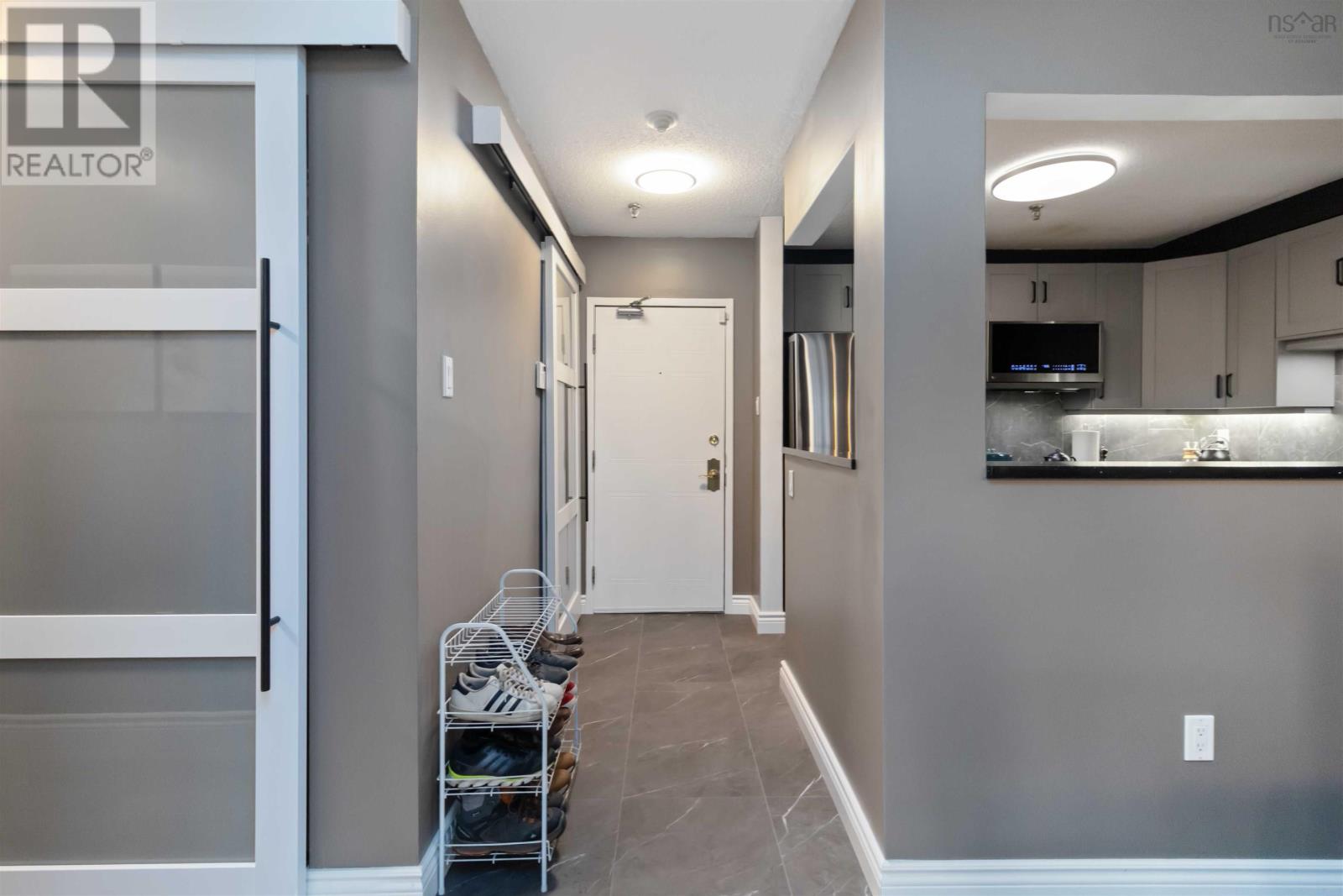 104 12 Spinnaker Drive Property Photo 4