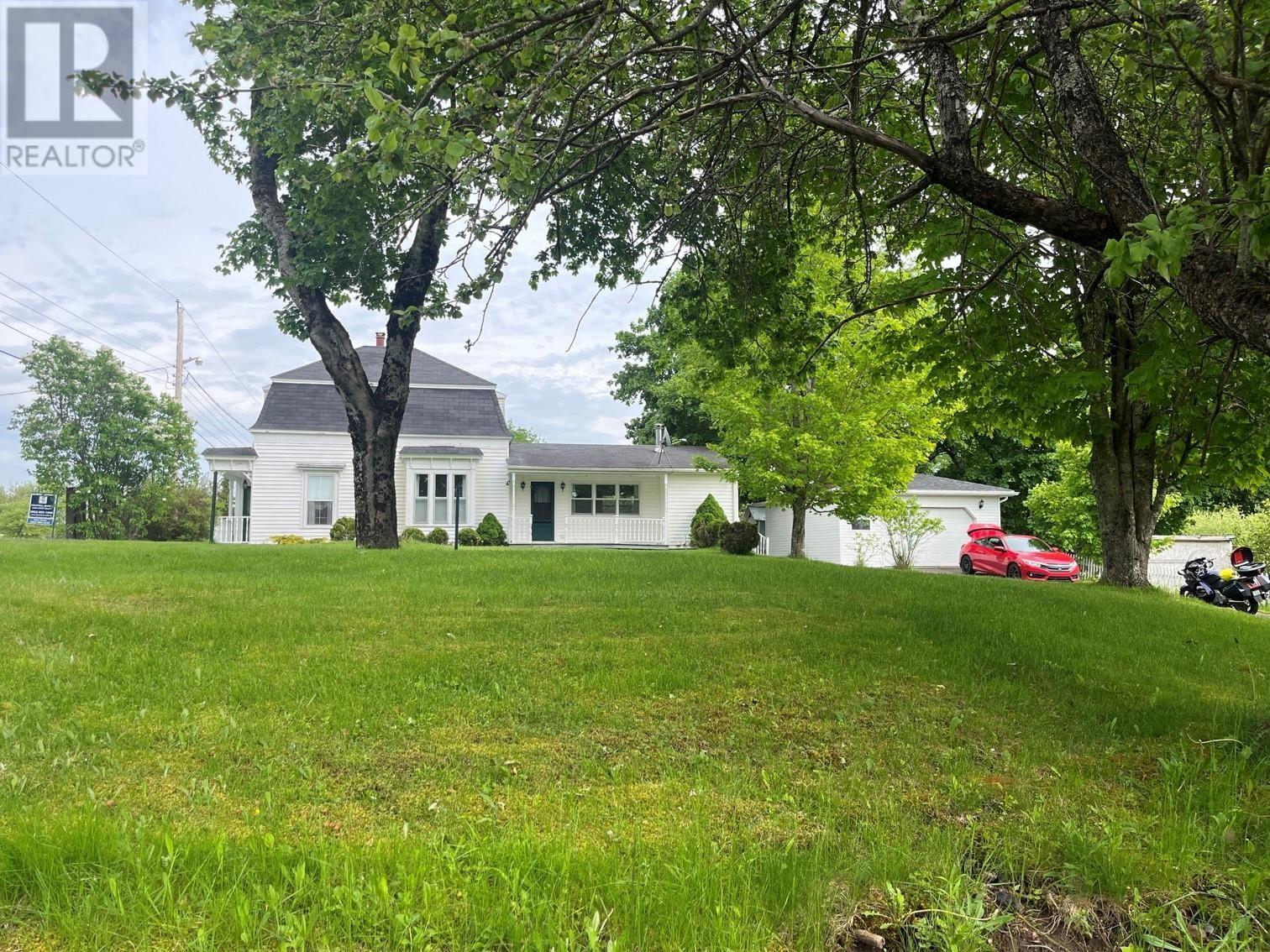 1865 Station Road Property Photo 4