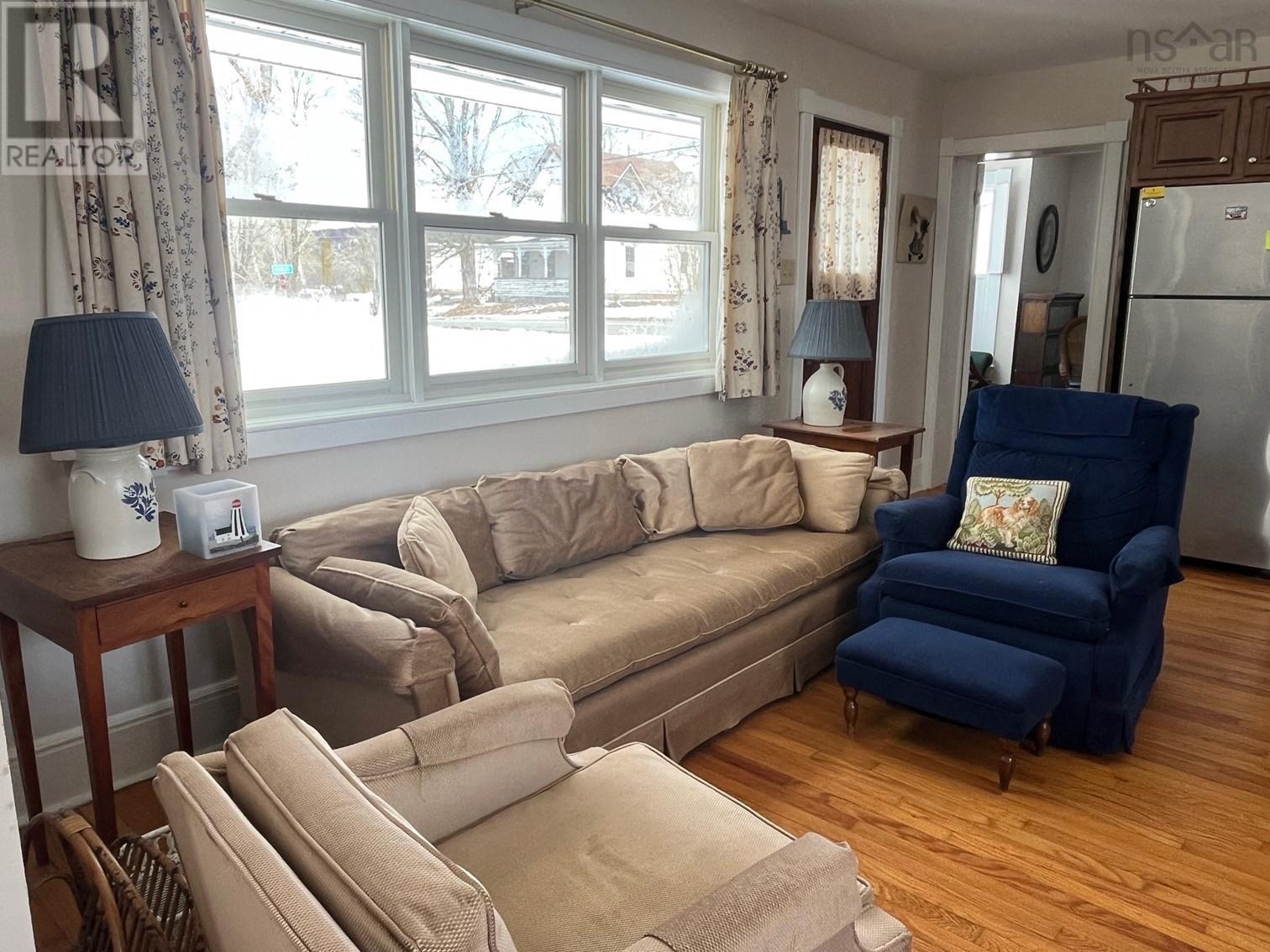 1865 Station Road Property Photo 6